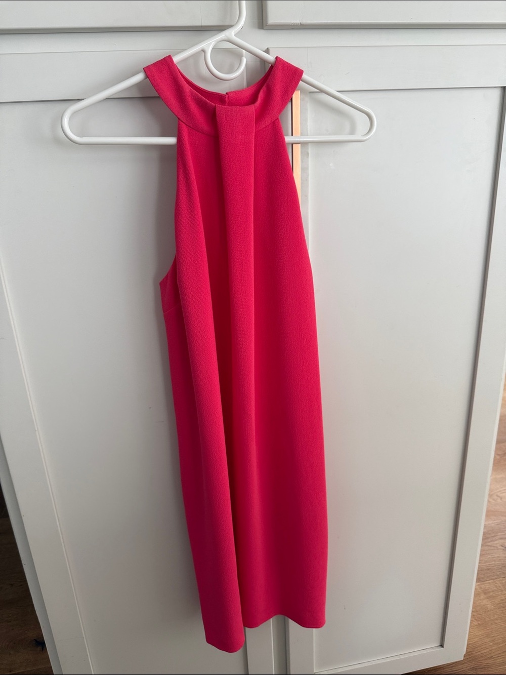 NWT Trina Turk Sleeveless Halter Neck Pink Shift Dress